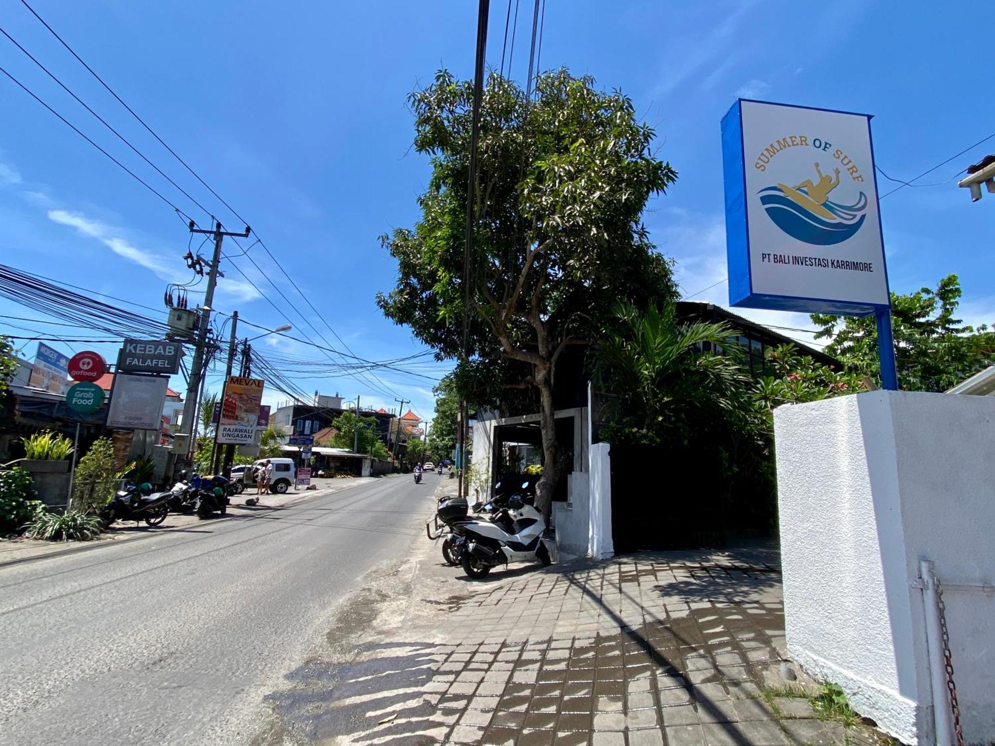 Summer Of Surf Hostel Uluwatu Ungasan Exterior foto