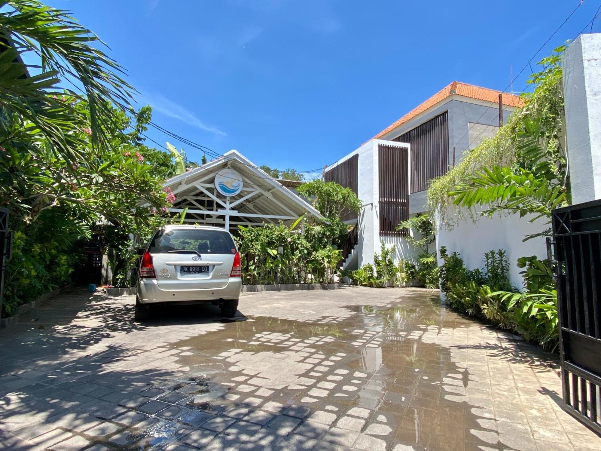Summer Of Surf Hostel Uluwatu Ungasan Exterior foto