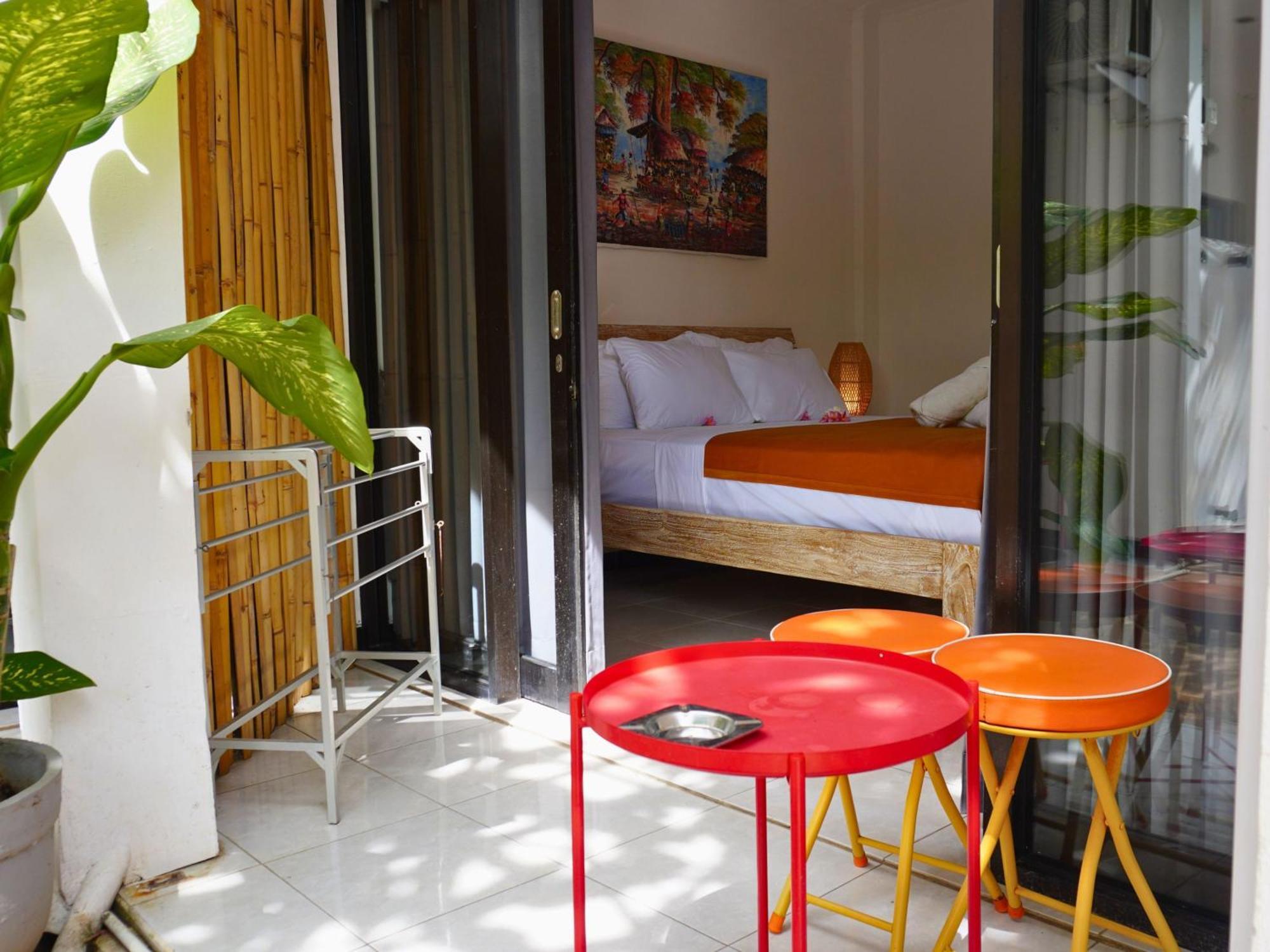 Summer Of Surf Hostel Uluwatu Ungasan Exterior foto